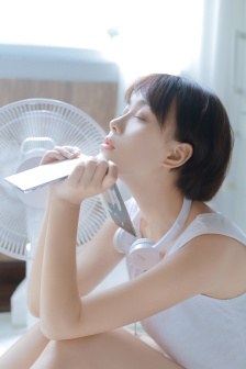 月与莱卡与吸血公主